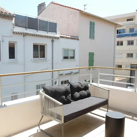 Secret Garden 203 Apartment