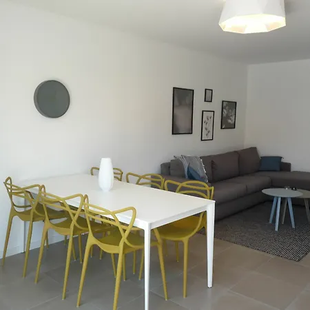 Secret Garden 203 Apartment *